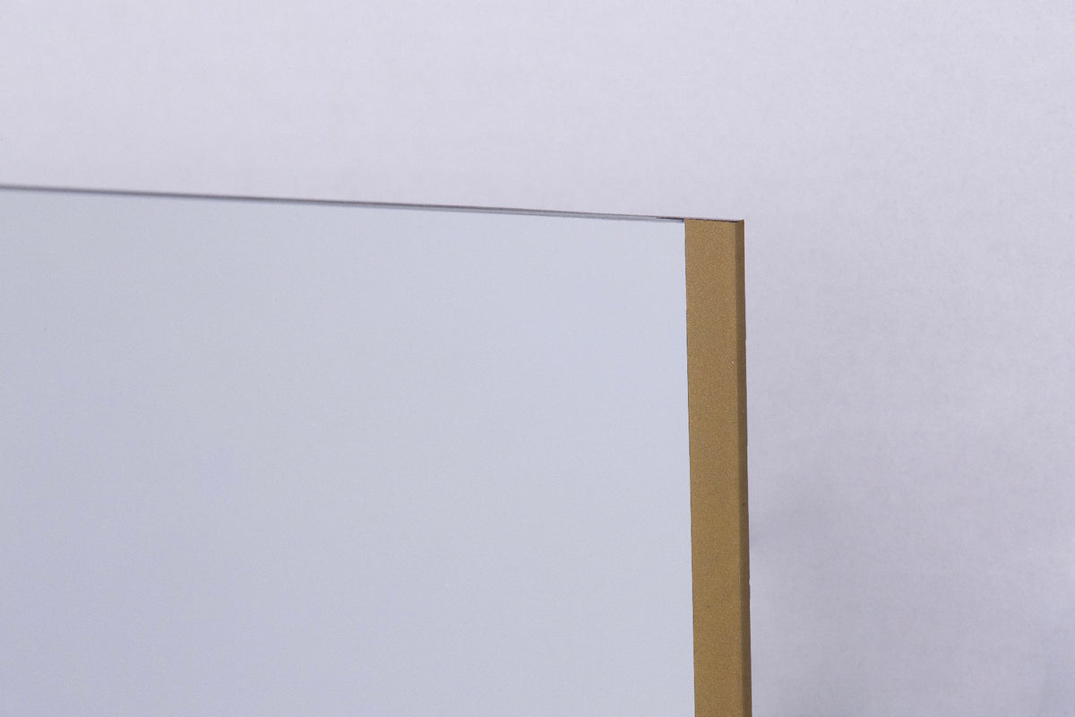 Detalle del bisel trasero pintado en dorado del espejo Rais